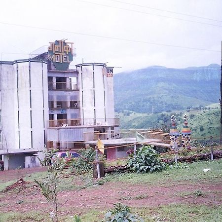 Ganaka Motel - Igatpuri Eksteriør bilde