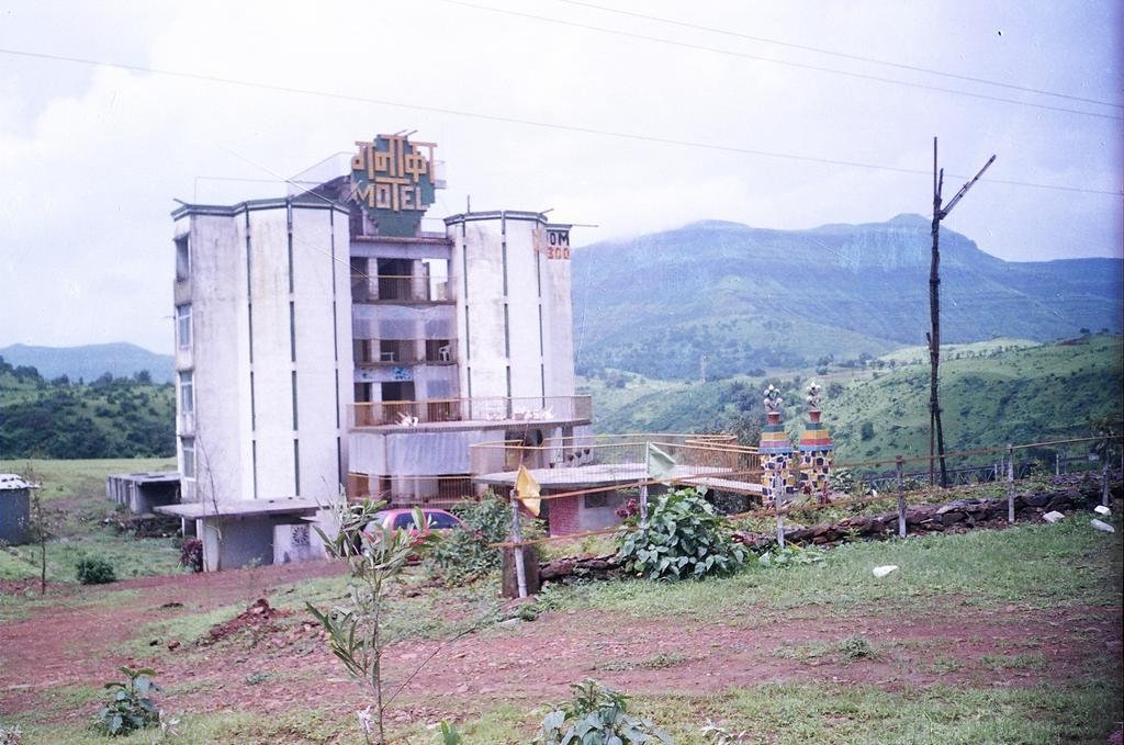 Ganaka Motel - Igatpuri Eksteriør bilde